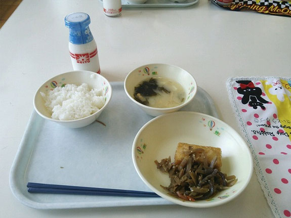 給食